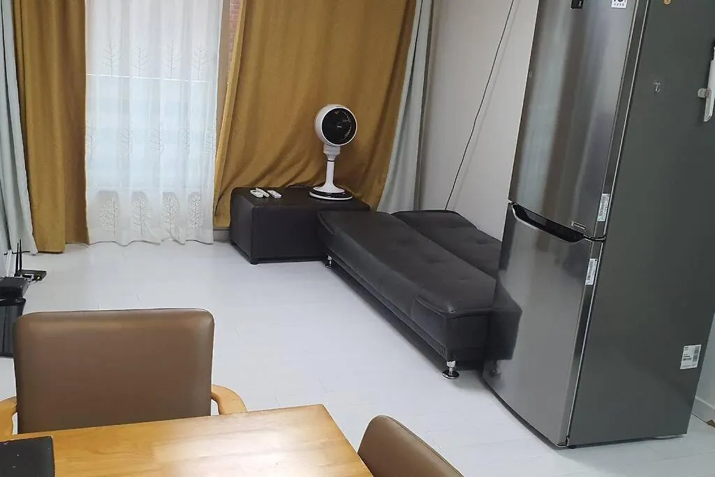 Villa Convenient Location 3-Person Room With Living Room And 2 Bedrooms, 600 Meters From Bogukmun Station, 5 Stops To Snu Bundang Hospital, Close To Korea University Seoul